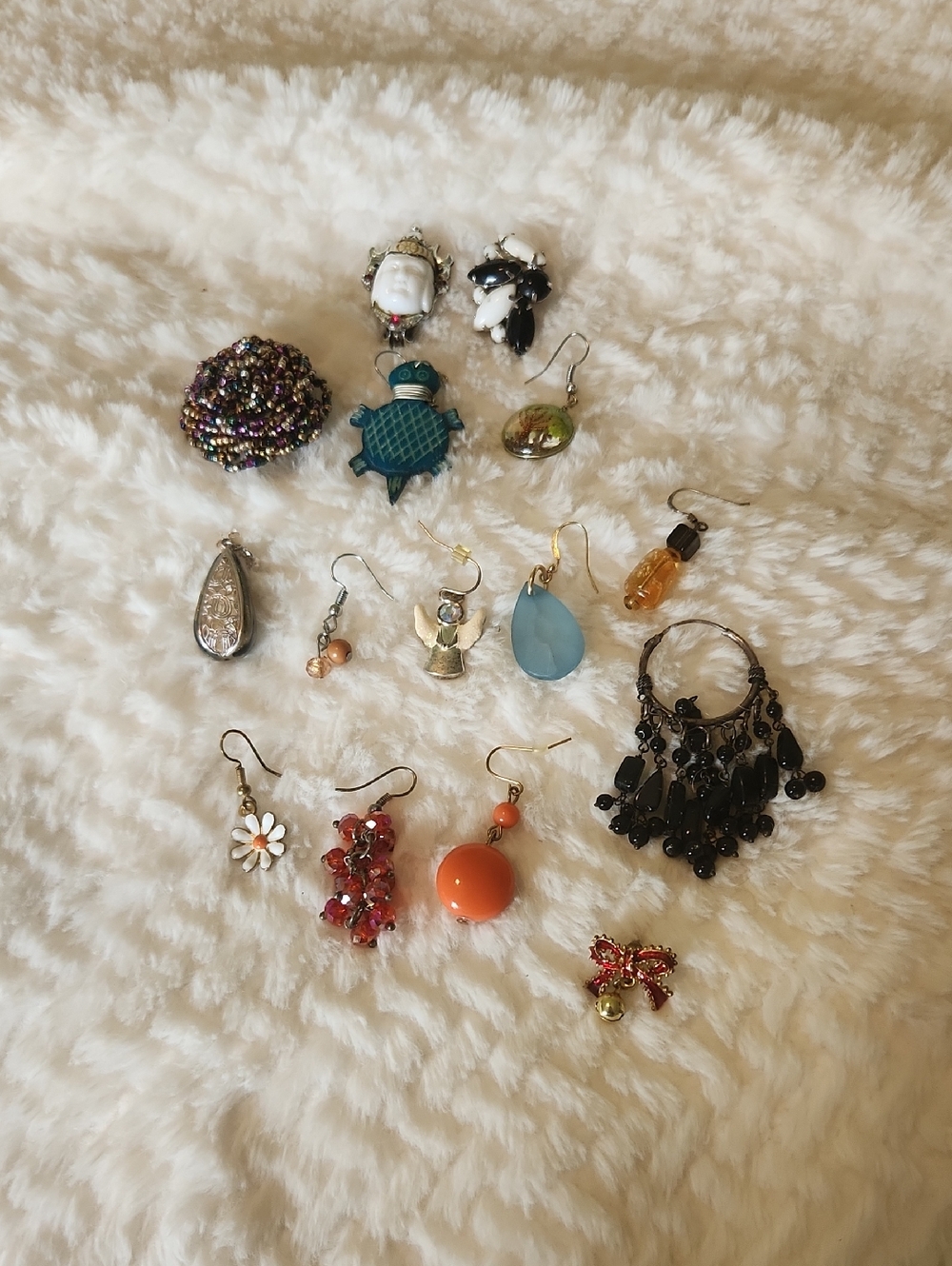 Lot Of 15 Single Earrings Boho To Whimsy Vibe